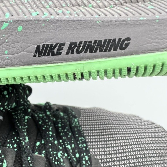 Nike Run Swift Womens SZ 7.5 Gray Black Green Running Shoes AR1904-001 EUC - Picture 10 of 11